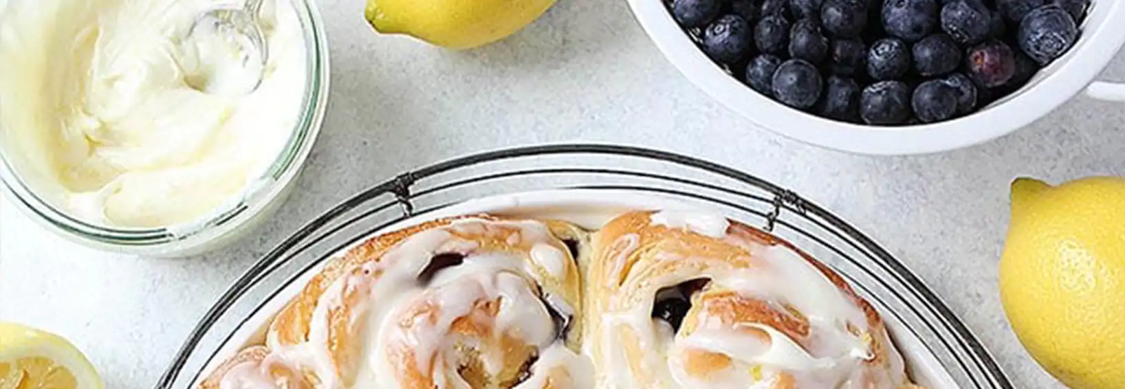lemon blueberry cinnamon rolls